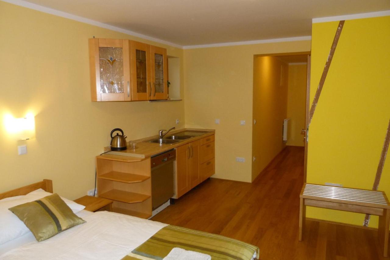 Guest House Eco Vila Mila روغاسكا سْلاتِنا المظهر الخارجي الصورة
