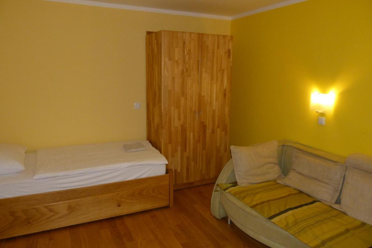 Guest House Eco Vila Mila روغاسكا سْلاتِنا المظهر الخارجي الصورة